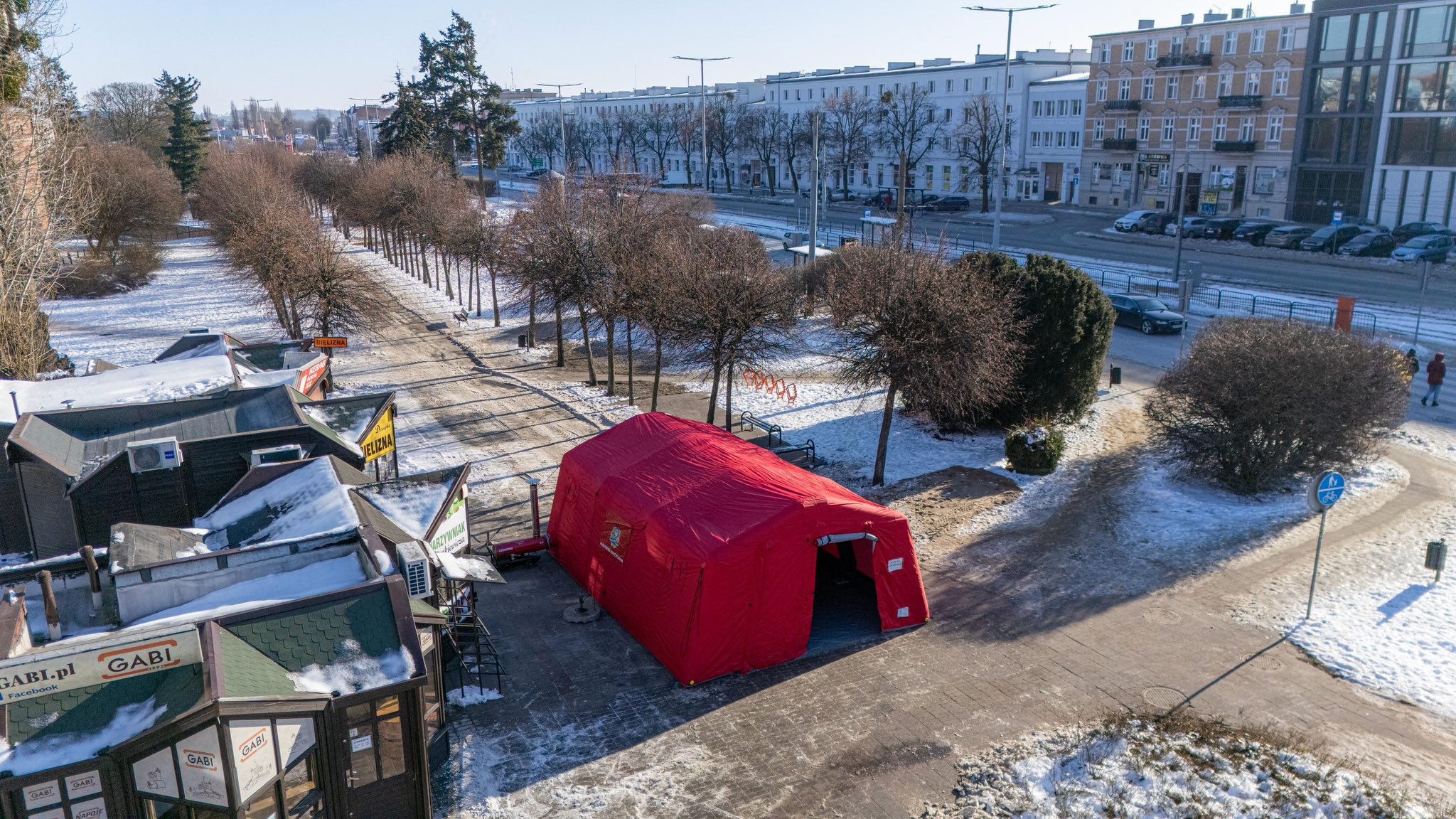 Punkt ogrzewania w Grudziądzu – całodobowy namiot grzewczy przy alei 23 Stycznia